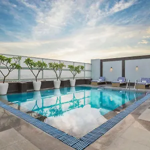 https://country-inn-suites-sec-12.top-gurgaonhotels.com